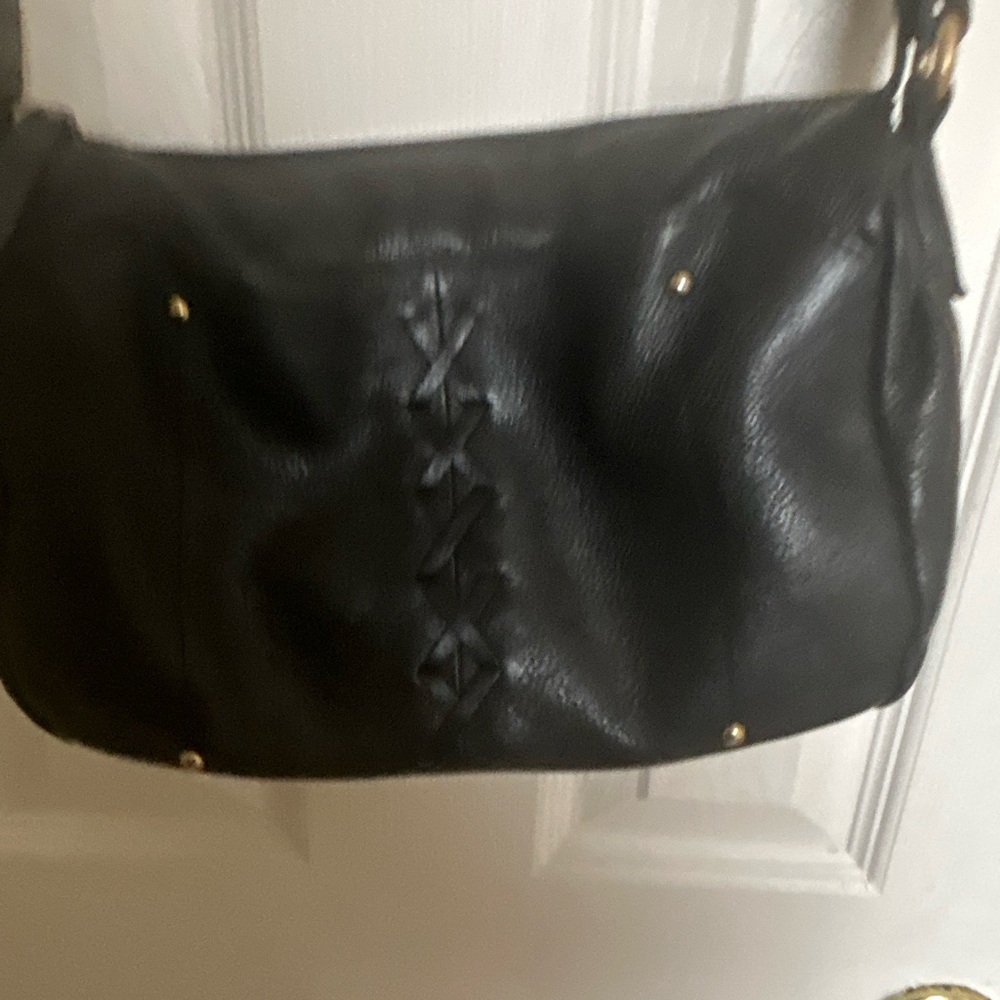 Great American LeatherWorks Elegant Black Leather Shoulder Bag